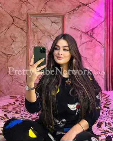 Hello, I’m Sona — your elite Indian high-profile companion in Anjuna Beach, Goa.